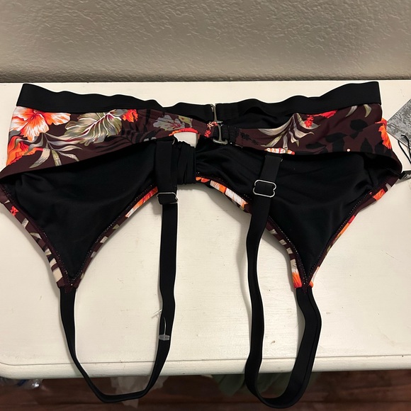 Swim suit top 18  NWT - Picture 7 of 10